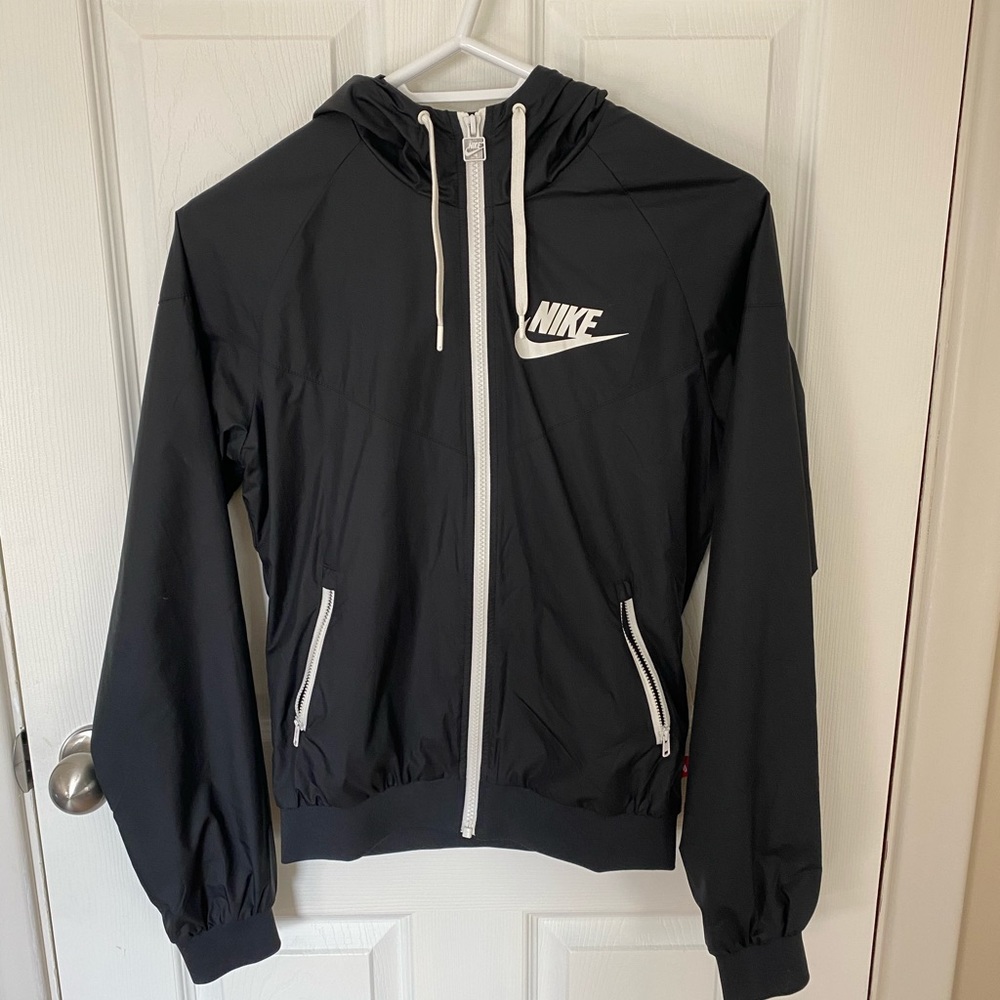 Nike windbreaker